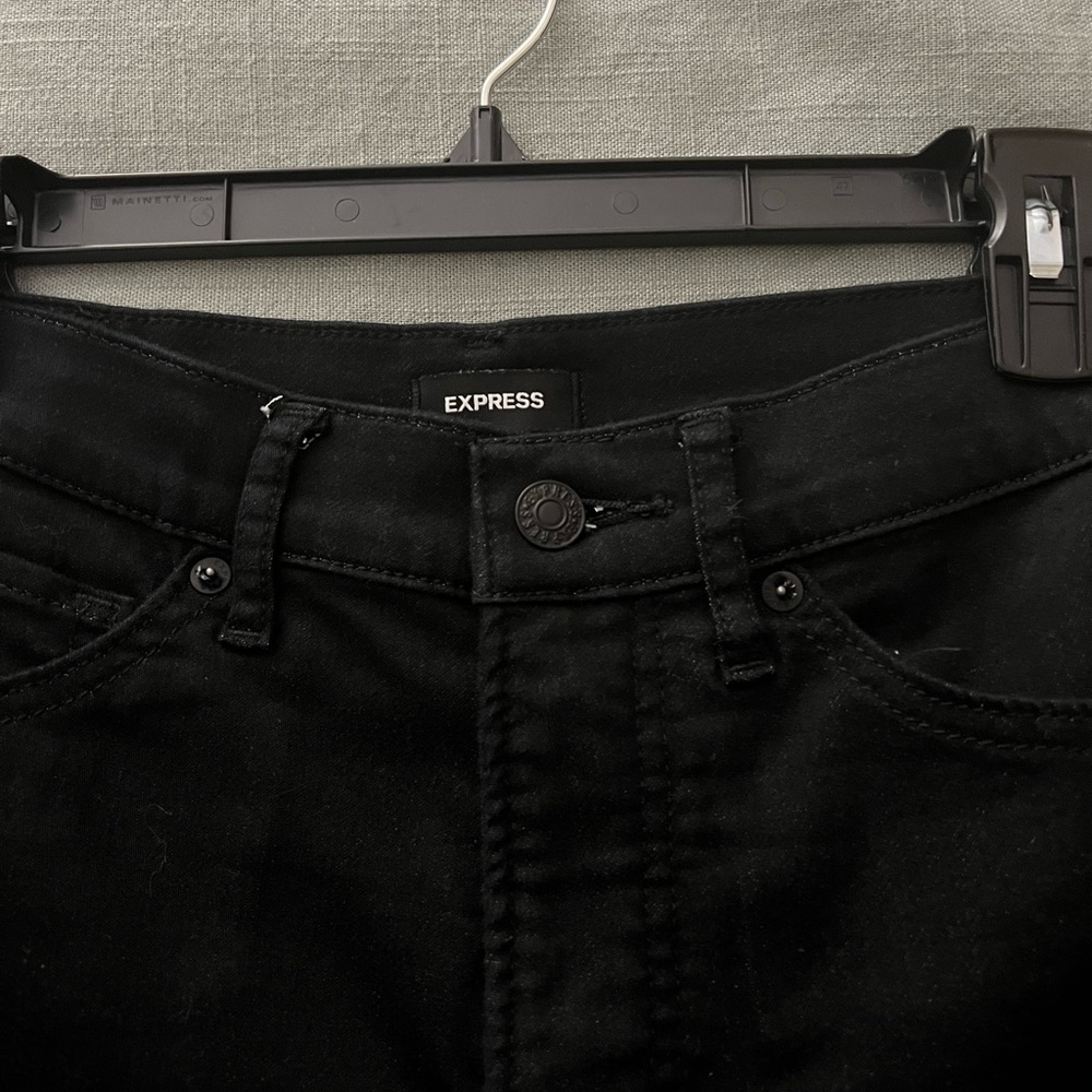 Express Mid Rise Black Raw Hem Skinny Jeans - Picture 4 of 5